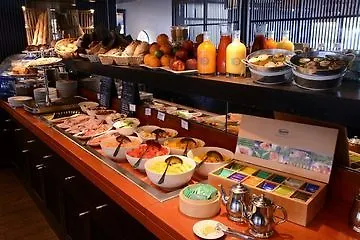 ホテル ラディソン ブルー 4*